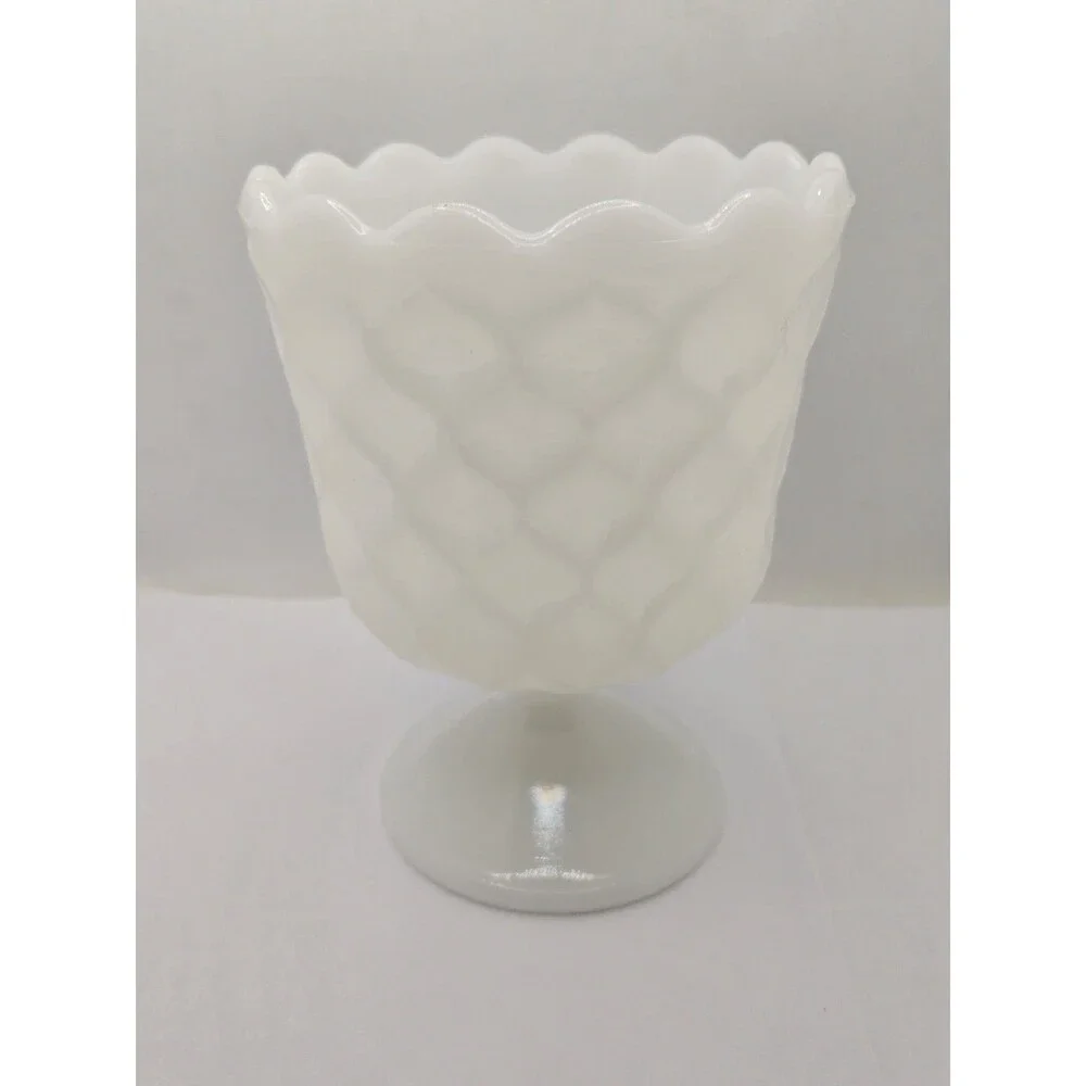 Vtg E O Brody Co Milk Glass Footed VASE #MJ-42 – Honeycomb Pattern, 6” H, USA